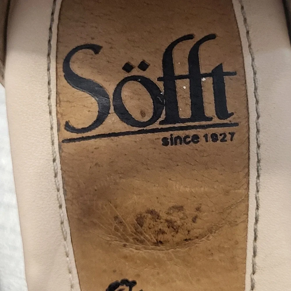 Sofft Womens Nude Beige Leather Strappy Ankle Buckle Wedge Sandals Comfort 6